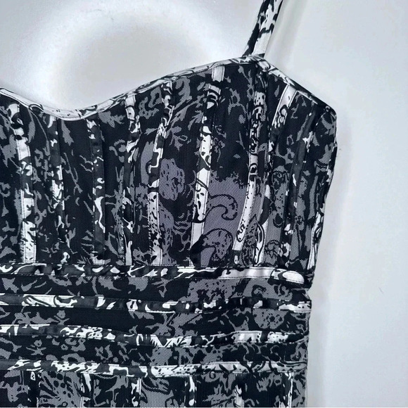 JS Collections Black Fit and Flare Tulle Corset Dress Size 8 - Picture 4 of 11